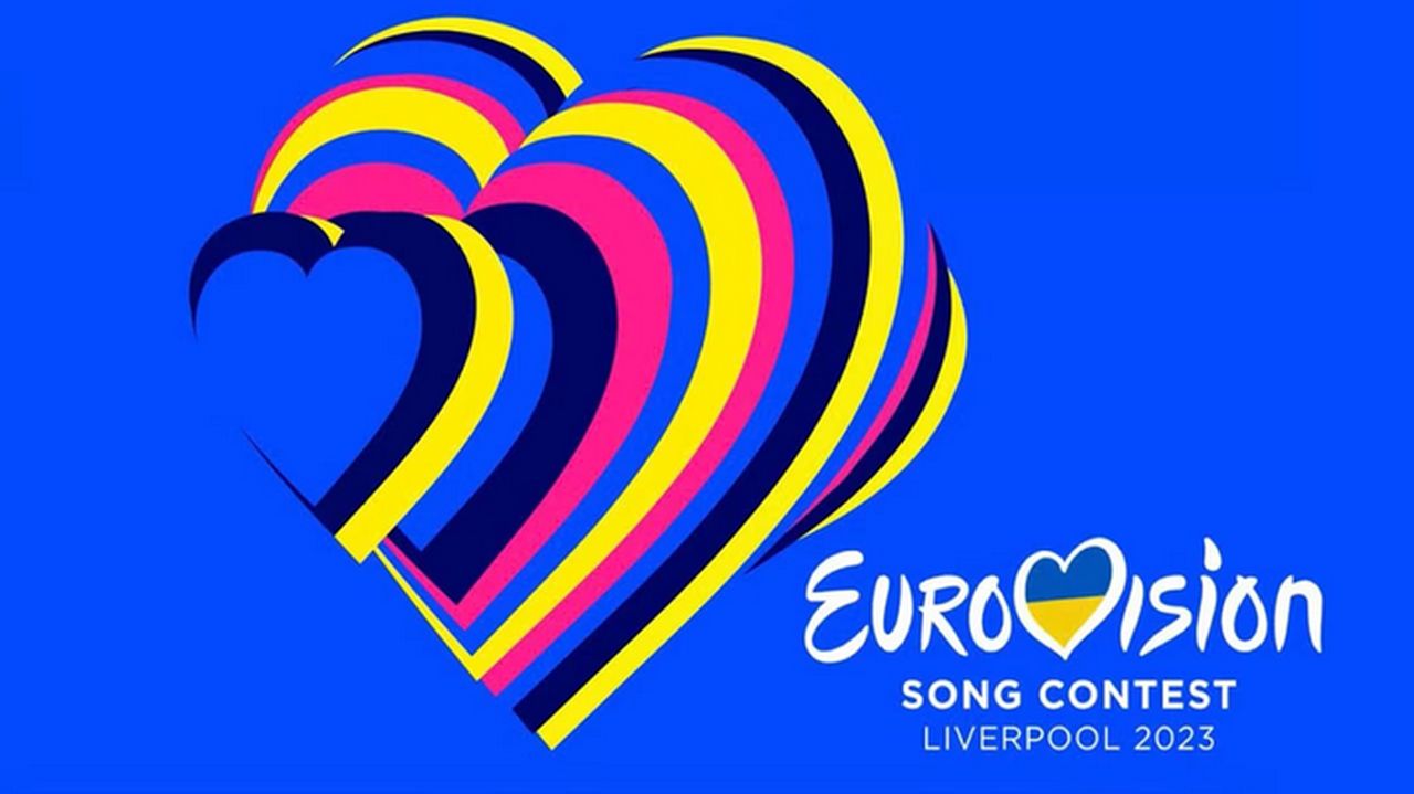 logo dell'evento EuroVision 2023 su sfondo azzurro