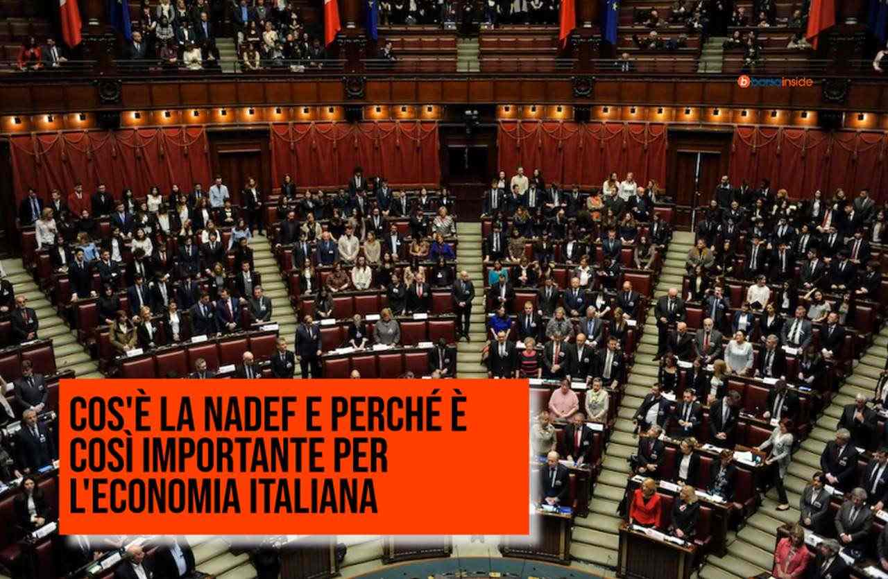 I seggi di una delle aule del Parlamento italiano visti dall'alto