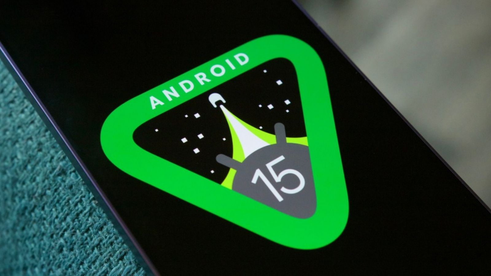 Android 15 si aggiorna con la connessione satellitare