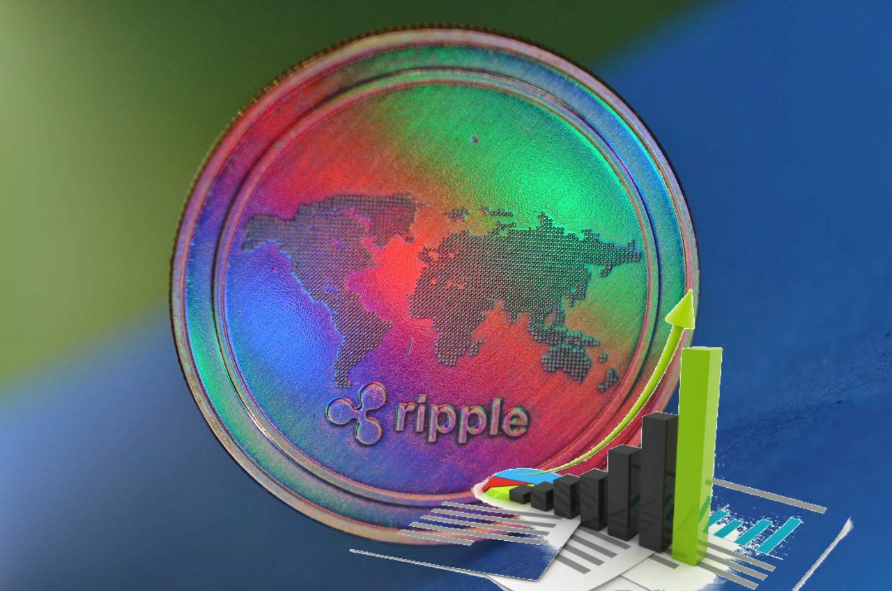logo di Ripple con grafico al rialzo