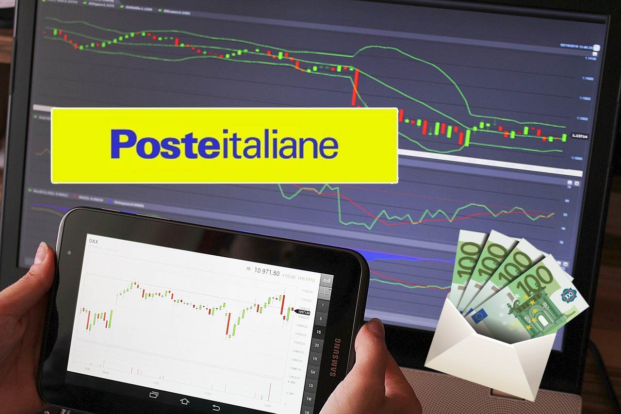 strumenti di trading con logo di Poste Italiane e busta con soldi