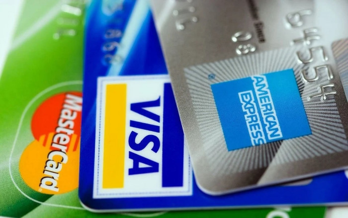amazon e visa fine della guerra sulle commissioni cosa cambia per chi ha una carta di creditoy