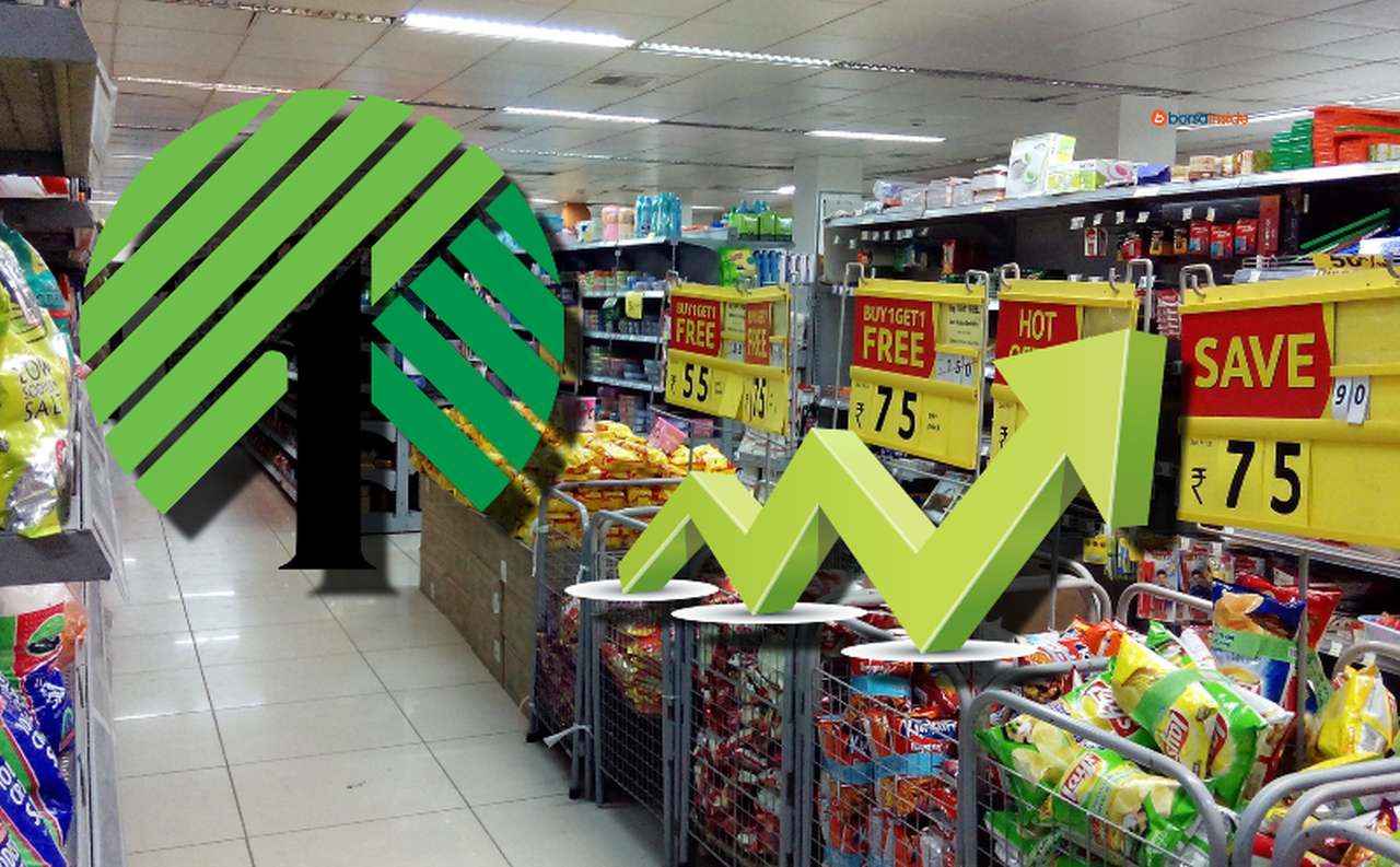la corsia di un discount e il logo di Dollar Tree con una freccia in sovrimpressione