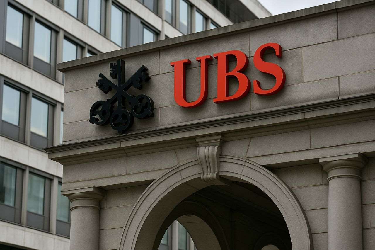 Un edificio storico con il logo UBS