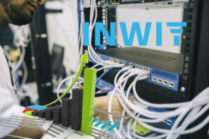 grafico Inwit e connessioni reti