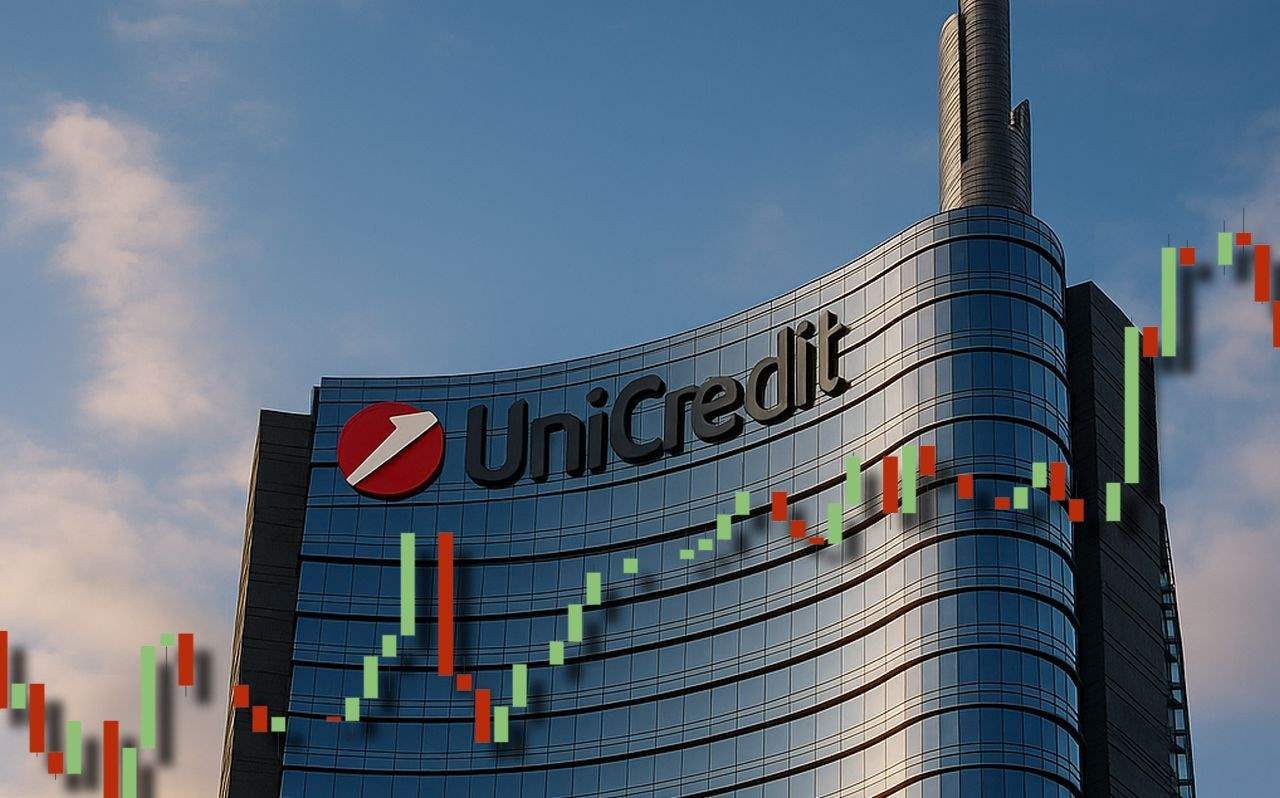 insegna Unicredit su palazzo