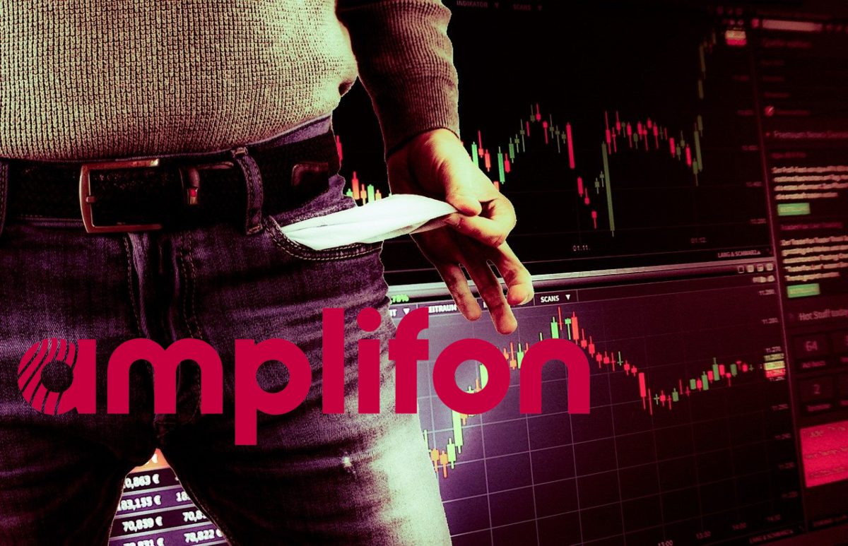 trader con tasca bucata e logo di Amplifon