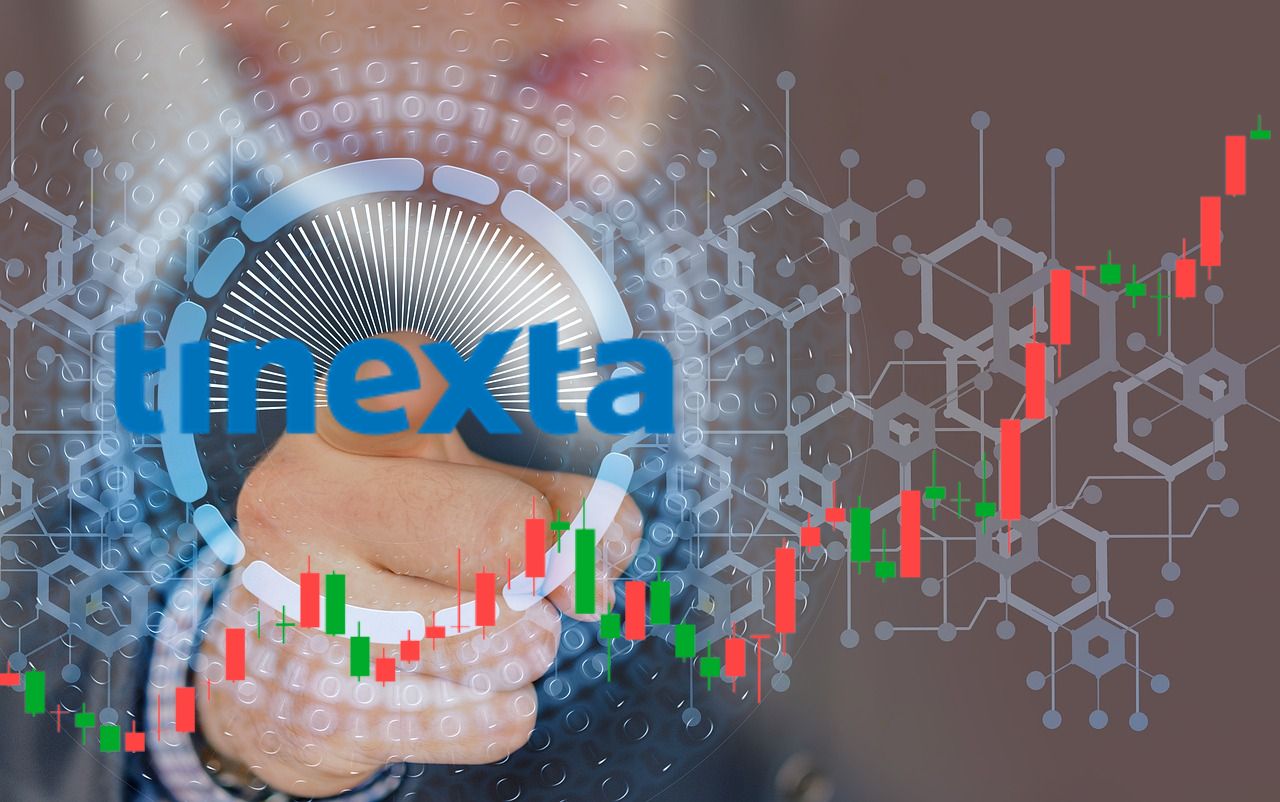 cybersecurity e logo di Tinexta