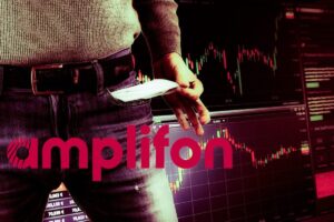 trader con tasche bucate e logo di Amplifon