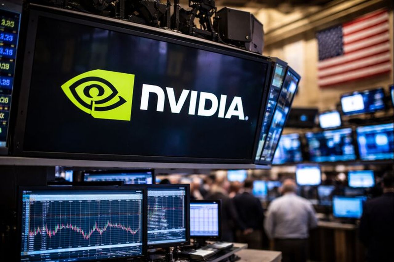 Logo Nvidia su uno schermo in una sala della Borsa di New York