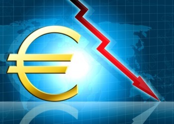 Forex: L'euro precipita ai minimi da novembre 2003