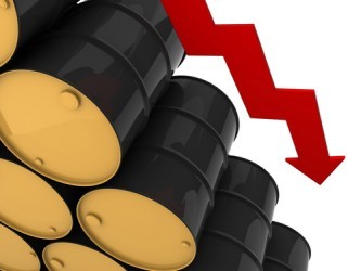 Prezzo petrolio a picco, l’Iran si rifiuta di tagliare la sua produzione