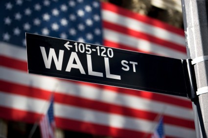 Wall Street apre poco sopra la parità, bene i ciclici
