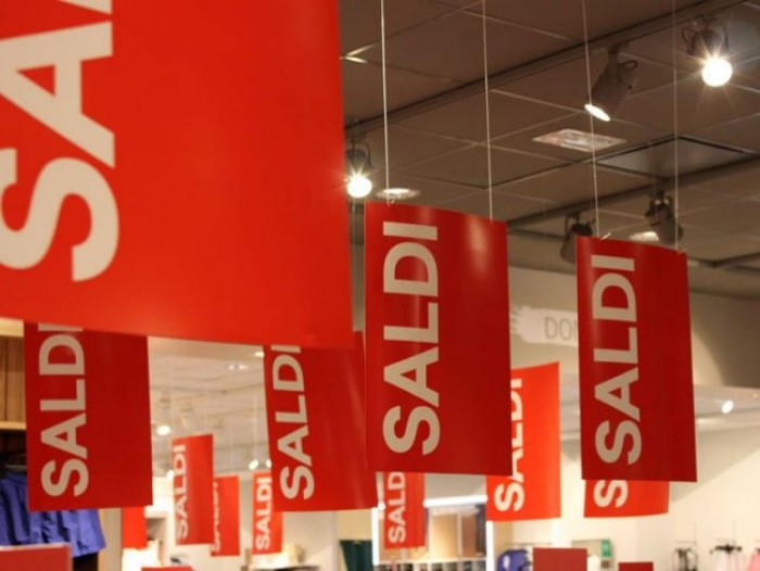 Saldi 2019: quando iniziano e quanto spenderemo a persona? Saldi 2019: quando iniziano e quanto spenderemo a persona?