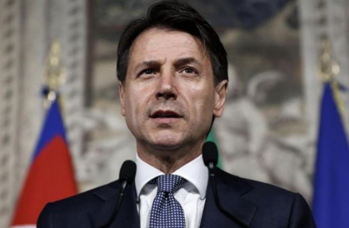 Conte convoca conferenza stampa via Twitter. Critiche da PD e Forza Italia Conte convoca conferenza stampa via Twitter. Critiche da PD e Forza Italia