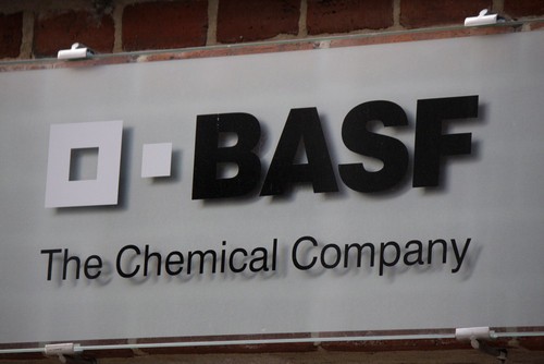 Basf in picchiata a Francoforte dopo il taglio sulle stime di crescita Basf in picchiata a Francoforte dopo il taglio sulle stime di crescita