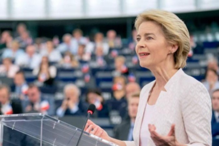 Chi è Ursula von der Leyen: marito, figli, età, altezza, peso, biografia e curriculum