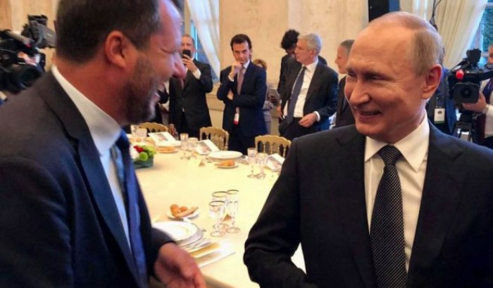 Chi ha fatto uscire fuori la registrazione audio dell’incontro tra Savoini e i Russi? Chi ha fatto uscire fuori la registrazione audio dell’incontro tra Savoini e i Russi?