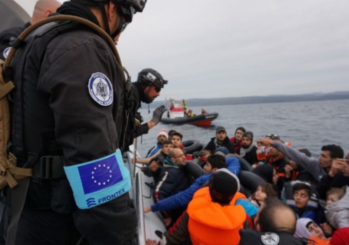 Migranti, chi li porta davvero in Italia? Ecco quanti ne arrivano con le navi delle Ong Migranti, chi li porta davvero in Italia? Ecco quanti ne arrivano con le navi delle Ong