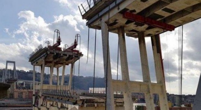 Ponte Morandi, la revoca della concessione si può fare per inadempienza Ponte Morandi, la revoca della concessione si può fare per inadempienza