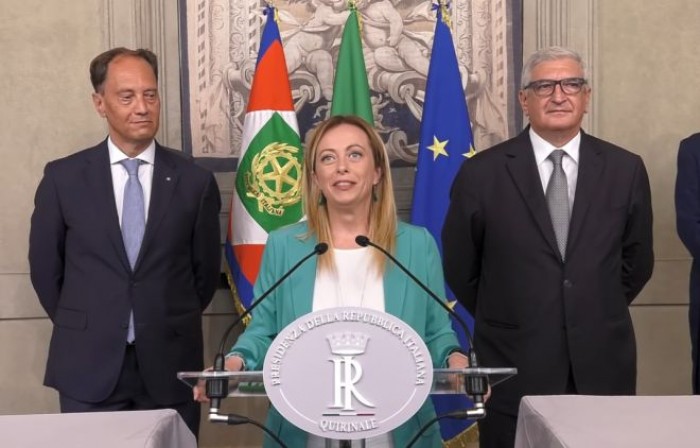 Crisi di governo, secondo giorno di consultazioni al Quirinale. Oggi tocca ai big Crisi di governo, secondo giorno di consultazioni al Quirinale. Oggi tocca ai big
