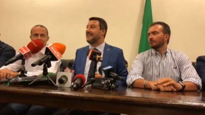 Governo M5S-Pd per Salvini si tratta di un Governo M5S-Pd per Salvini si tratta di un