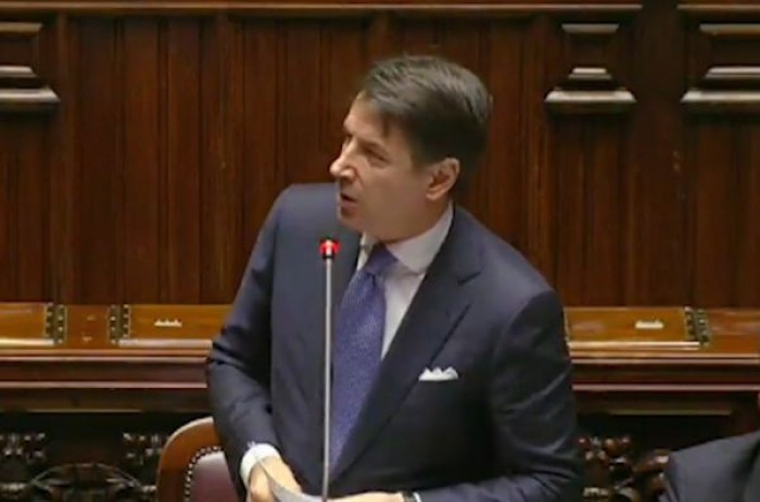 Il Conte bis incassa la fiducia della Camera con 343 sì. Bagarre in Aula Il Conte bis incassa la fiducia della Camera con 343 sì. Bagarre in Aula