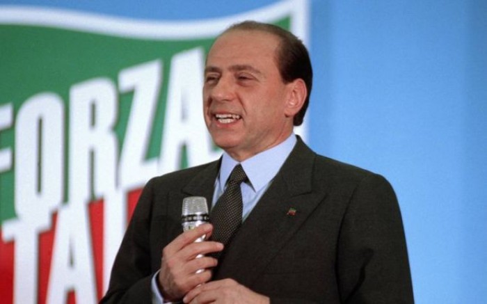 Silvio Berlusconi indagato anche per il fallito attentato a Maurizio Costanzo del 1993 Silvio Berlusconi indagato anche per il fallito attentato a Maurizio Costanzo del 1993