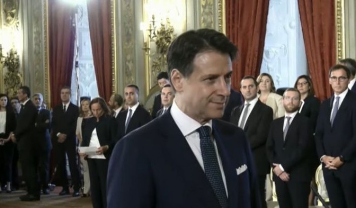 Sondaggi politici: l'effetto Conte traina il Movimento 5 Stelle. La Lega perde ancora terreno Sondaggi politici: l'effetto Conte traina il Movimento 5 Stelle. La Lega perde ancora terreno