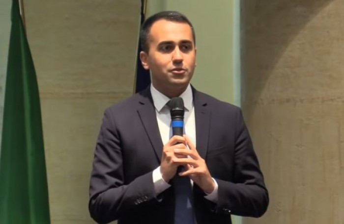Taglio delle poltrone e nuova legge elettorale possono mettere in crisi il governo, ecco perché Taglio delle poltrone e nuova legge elettorale possono mettere in crisi il governo, ecco perché