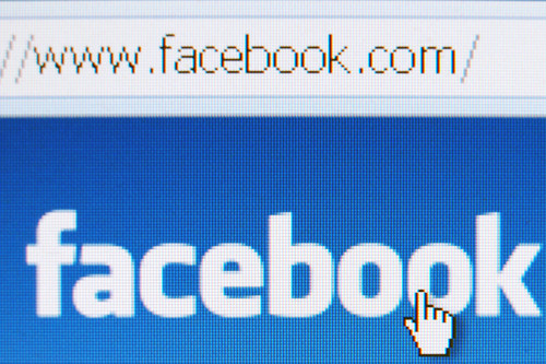Trimestrale Facebook oltre le previsioni: prezzi azioni volano nell'after-hours Trimestrale Facebook oltre le previsioni: prezzi azioni volano nell'after-hours