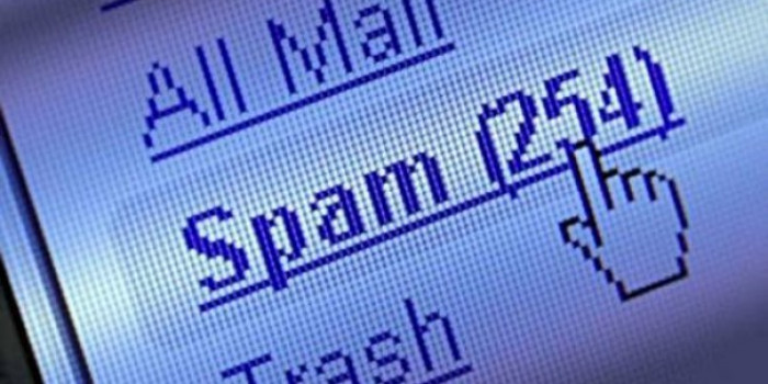 Email truffa Agenzia delle Entrate: virus attiva un ricatto, non fate il download Email truffa Agenzia delle Entrate: virus attiva un ricatto, non fate il download