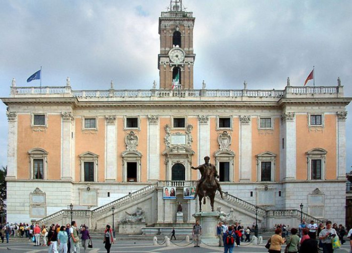Sondaggi politici: la Lega in discesa libera perde oltre 1 punto e mezzo in 10 giorni Sondaggi politici: la Lega in discesa libera perde oltre 1 punto e mezzo in 10 giorni
