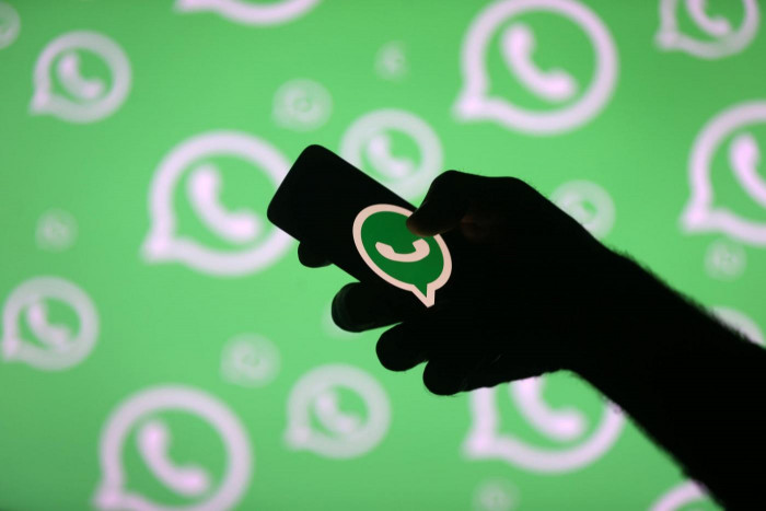 Whatsapp: come nascondere una chat per renderla invisibile Whatsapp: come nascondere una chat per renderla invisibile