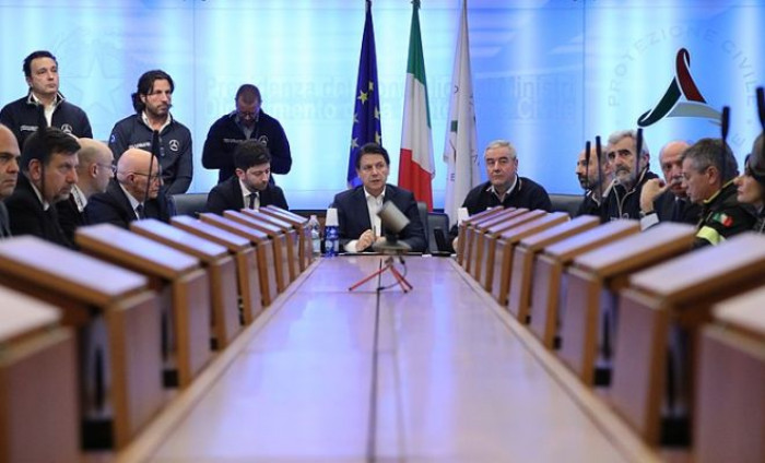 Il decreto cura-Italia prevede aiuti per lavoratori e famiglie, ma come saranno distribuiti? Il decreto cura-Italia prevede aiuti per lavoratori e famiglie, ma come saranno distribuiti?
