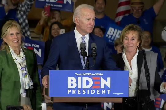 Primarie USA, i risultati del super tuesday: Joe Biden recupera su Bernie Sanders