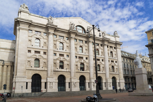 Borsa Italiana Oggi (27 maggio 2020): Intesa Sanpaolo e UBI Banca tra i titoli interessanti, Ftse Mib ancora su? Borsa Italiana Oggi (27 maggio 2020): Intesa Sanpaolo e UBI Banca tra i titoli interessanti, Ftse Mib ancora su?