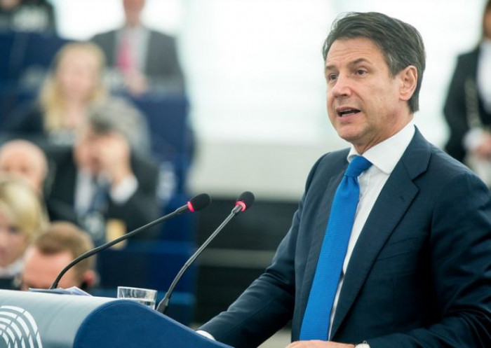 Il premier pronto a creare un suo partito? Secondo i sondaggi una lista Conte supererebbe il 14% Il premier pronto a creare un suo partito? Secondo i sondaggi una lista Conte supererebbe il 14%