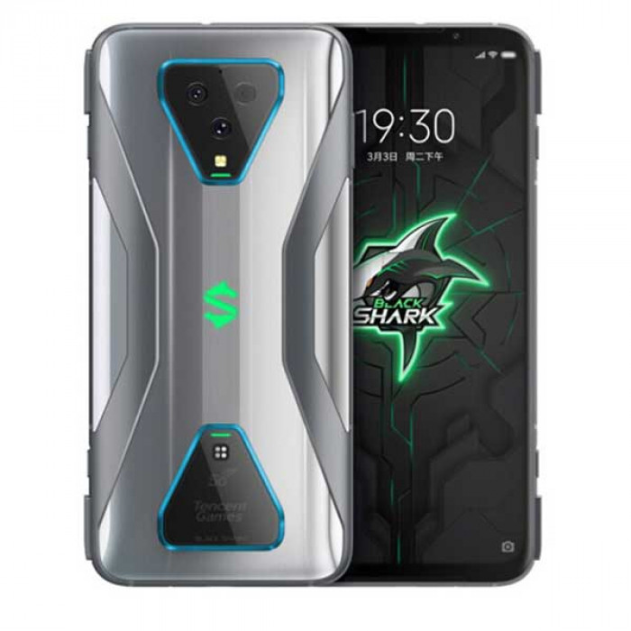 Black Shark 3S: il gaming phone low cost Black Shark 3S: il gaming phone low cost