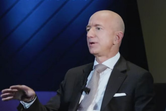 La classifica degli uomini più ricchi del mondo stilata da Bloomberg. Ferrero è il primo italiano La classifica degli uomini più ricchi del mondo stilata da Bloomberg. Ferrero è il primo italiano