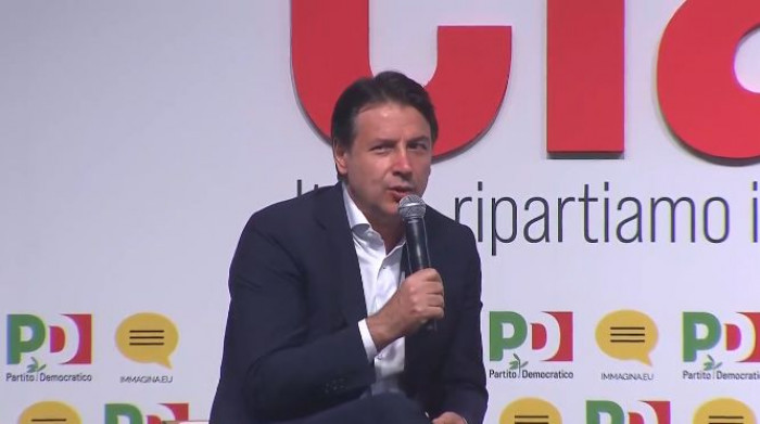 Conte alla festa dell'Unità del Pd non esclude la possibilità di usare il Mes Conte alla festa dell'Unità del Pd non esclude la possibilità di usare il Mes
