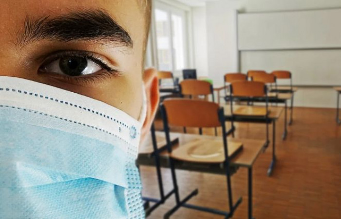 Rientro a scuola, con il coronavirus cambiano le regole e cambia la didattica, ecco cosa sta succedendo Rientro a scuola, con il coronavirus cambiano le regole e cambia la didattica, ecco cosa sta succedendo