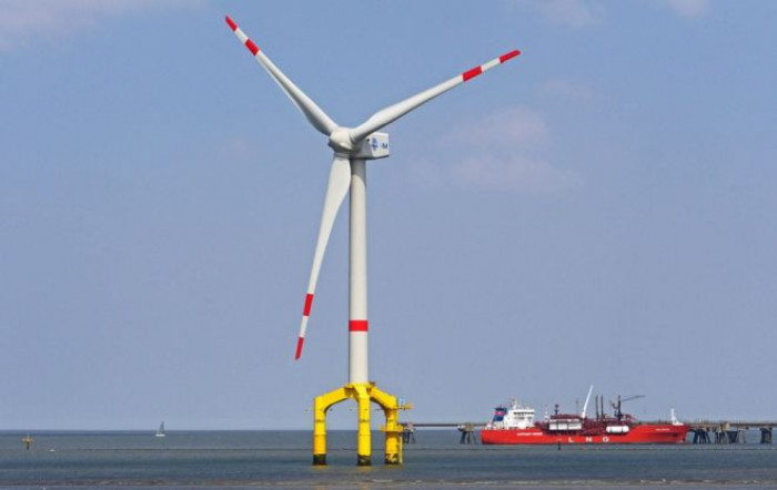 Rinnovabili offshore, ecco la nuova strategia europea per l'energia pulita in mare Rinnovabili offshore, ecco la nuova strategia europea per l'energia pulita in mare