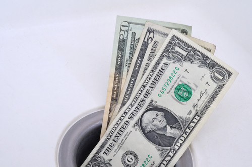 Cambio Euro Dollaro: rialzo ha i piedi di argilla, come investire nel breve termine Cambio Euro Dollaro: rialzo ha i piedi di argilla, come investire nel breve termine