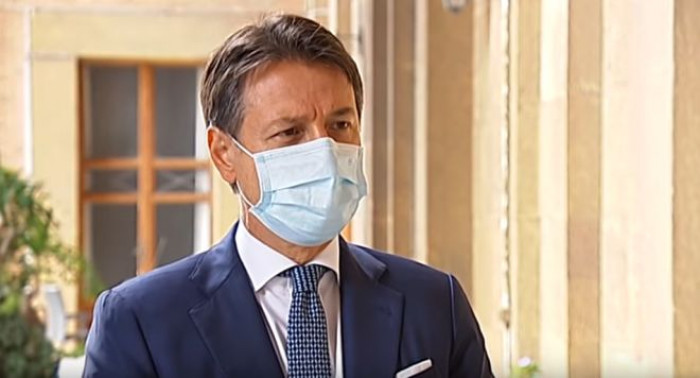 Coronavirus: in Italia potrebbe esserci il lockdown a Natale? Il premier Conte non lo esclude Coronavirus: in Italia potrebbe esserci il lockdown a Natale? Il premier Conte non lo esclude