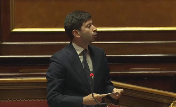 Il nuovo Dpcm sarà anticipato tra domenica e lunedì. Oltre al coprifuoco anche chiusura di palestre e parrucchieri Il nuovo Dpcm sarà anticipato tra domenica e lunedì. Oltre al coprifuoco anche chiusura di palestre e parrucchieri