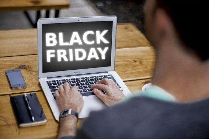 Azioni da comprare per sfruttare il Black Friday Azioni da comprare per sfruttare il Black Friday