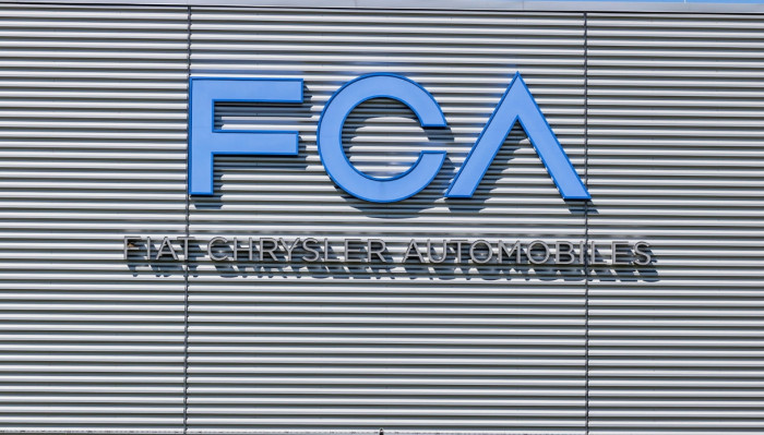 Azioni FCA da comprare? Titolo sui top di gennaio, consigli e opinioni analisti