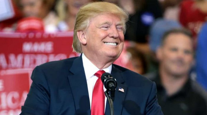 Presidenziali Usa 2020, vincerà Trump o Biden? Tensione alla vigilia del voto e i sondaggi iniziano a cambiare Presidenziali Usa 2020, vincerà Trump o Biden? Tensione alla vigilia del voto e i sondaggi iniziano a cambiare