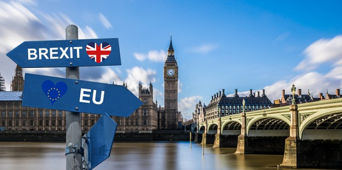 Brexit: con No Deal sarà crollo Borsa di Londra, ecco come investire Brexit: con No Deal sarà crollo Borsa di Londra, ecco come investire